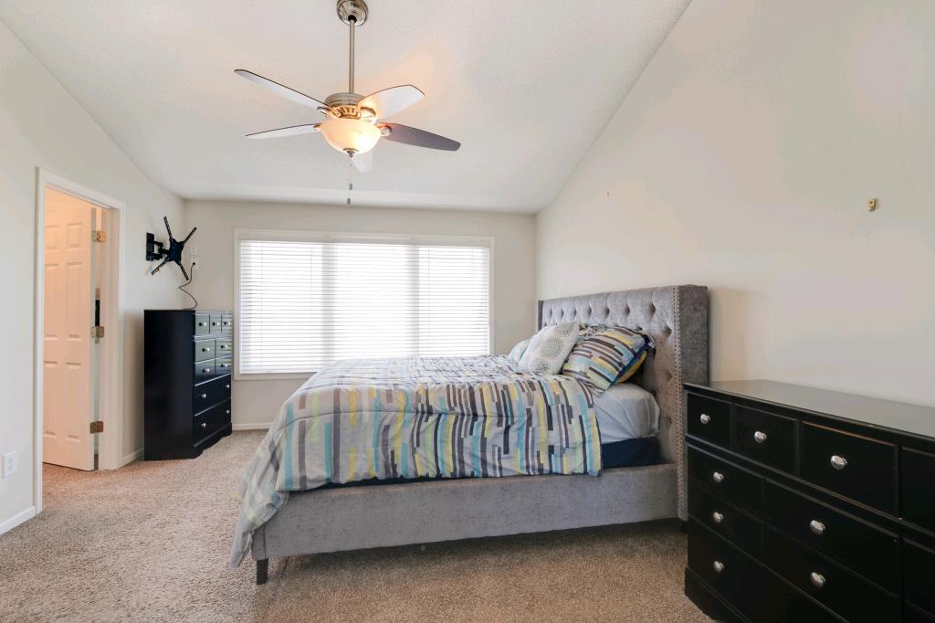 6884 Folkestone Road Apple Valley, MN 55124 - Photo 20 of 32 Gallery Image 20