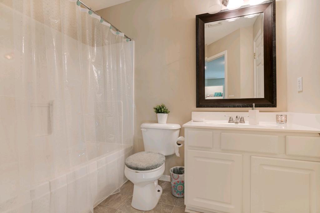 6884 Folkestone Road Apple Valley, MN 55124 - Photo 23 of 32 Gallery Image 23