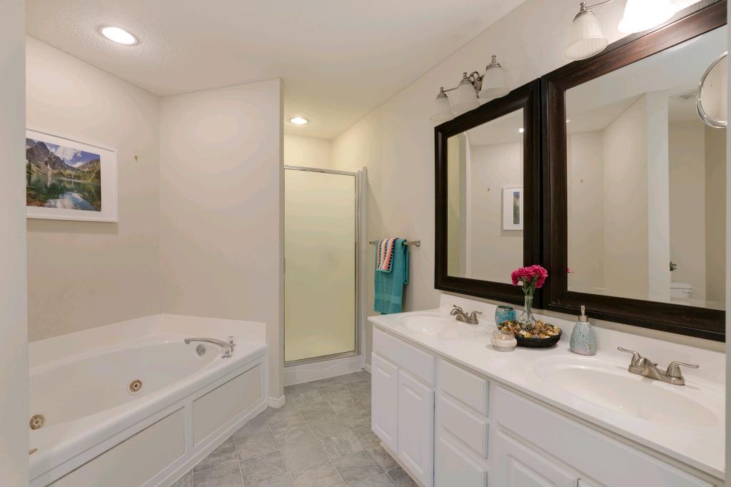 6884 Folkestone Road Apple Valley, MN 55124 - Photo 25 of 32 Gallery Image 25