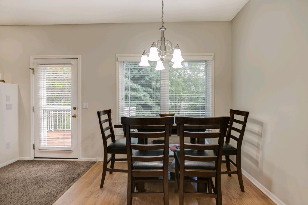 6884 Folkestone Road Apple Valley, MN 55124 - Photo 9 of 32 Gallery Image 9