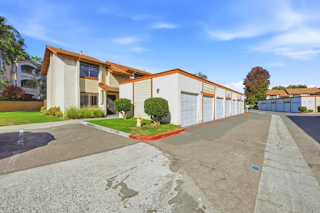 a view of a house with entertaining space