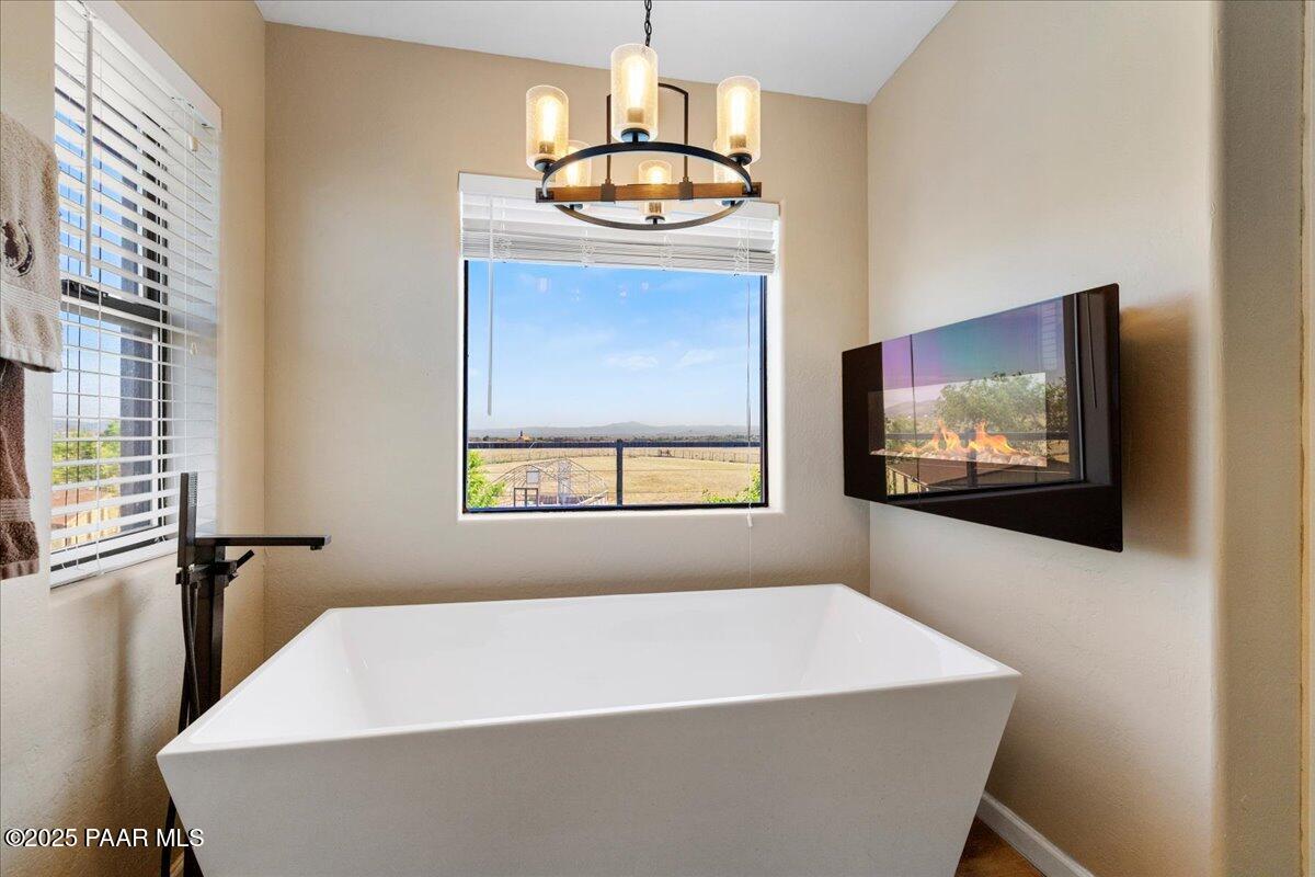 1445 South Table Mountain Road Chino Valley, AZ 86323 - Photo 27 of 81 31-Bathroom 2