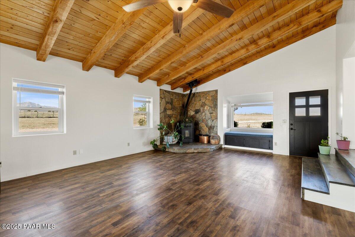 1445 South Table Mountain Road Chino Valley, AZ 86323 - Photo 6 of 81 10-Living