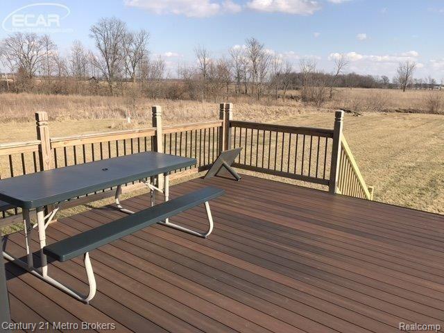 9126 Shipman Road Corunna, MI 48817 - Photo 5 of 32 30064699_4.jpg
