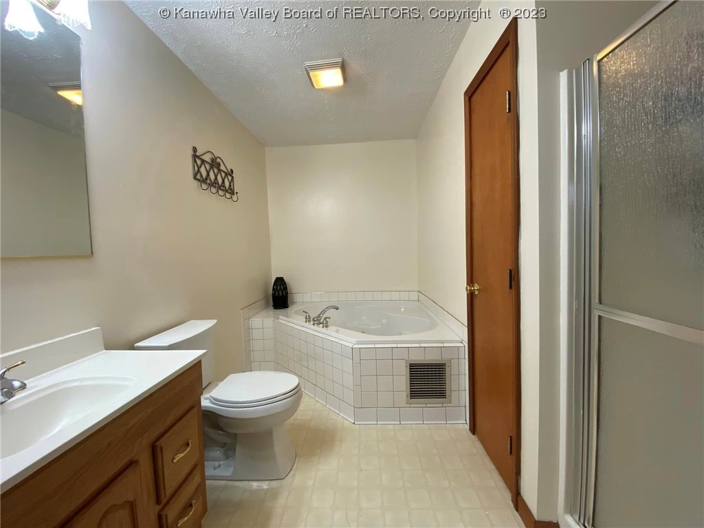 147 Falcon Lane Winfield, WV 25213 - Photo 18 of 40 Gallery Image 18