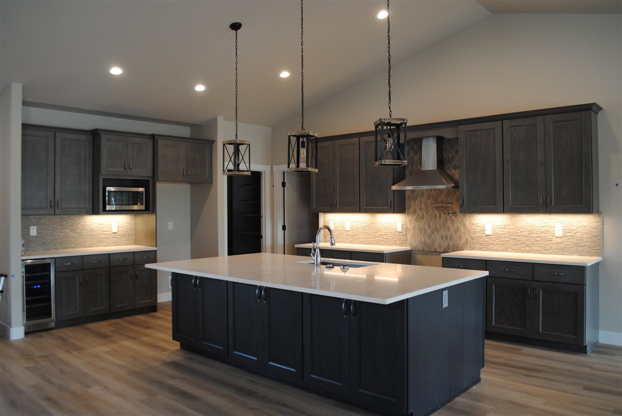 995 Farm House Road Grand Junction, CO 81505 - Photo 3 of 29 Gallery Image 3