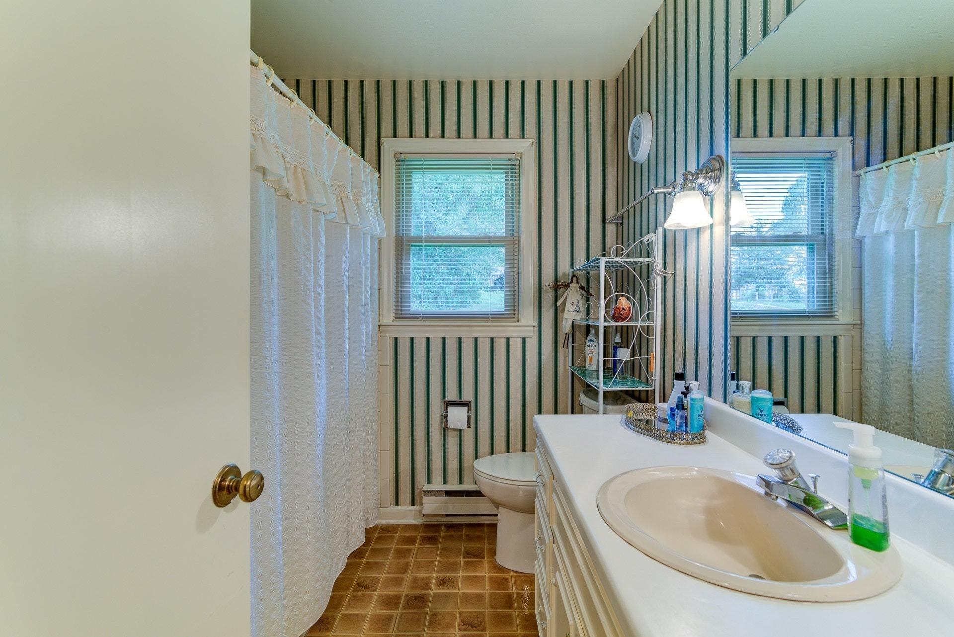 85 Meadowlark Road Rocky Mount, VA 24151 - Photo 20 of 32 020-322641-20-85 Meadowlark Rd Rocky Mou
