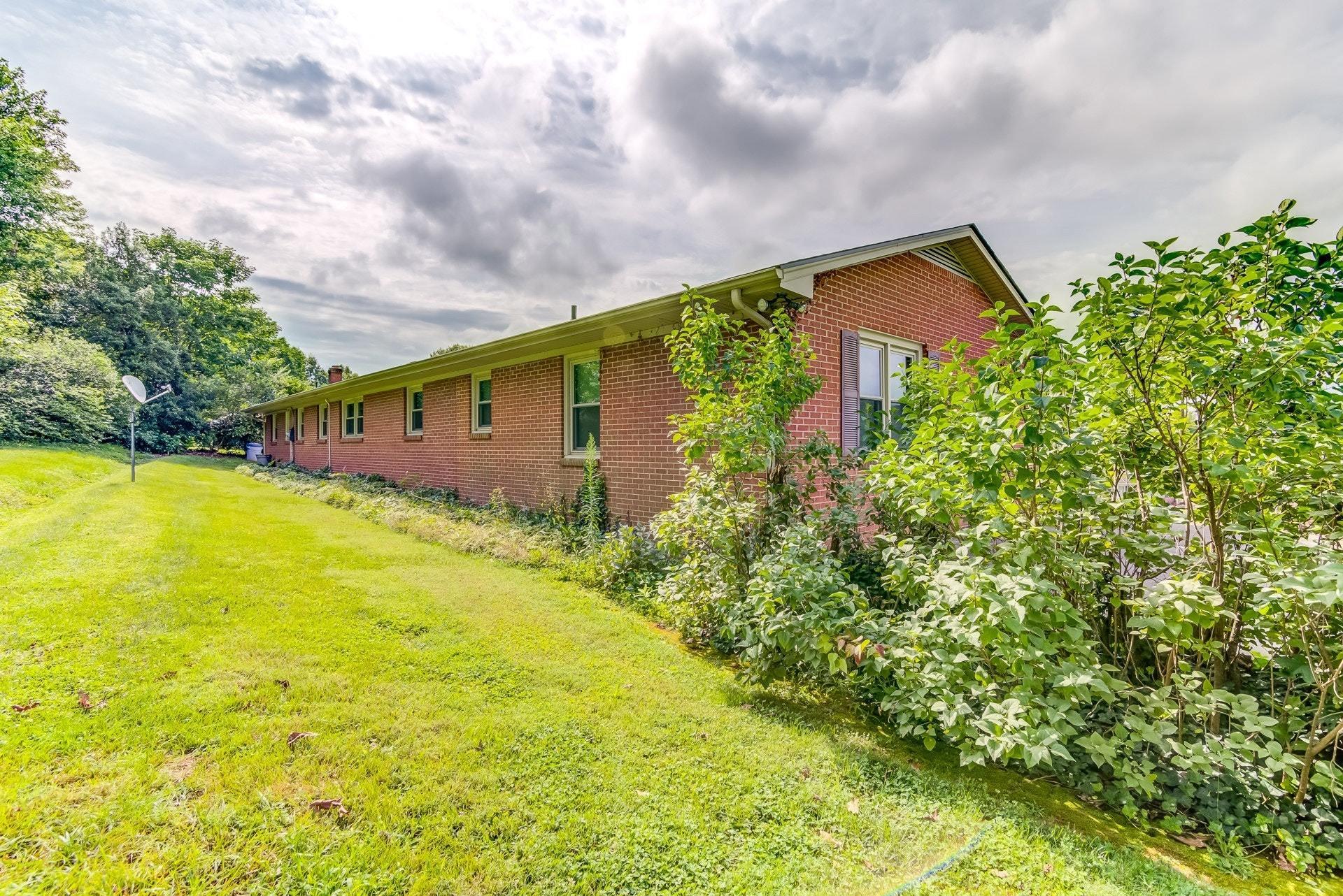 85 Meadowlark Road Rocky Mount, VA 24151 - Photo 28 of 32 029-322641-29-85 Meadowlark Rd Rocky Mou