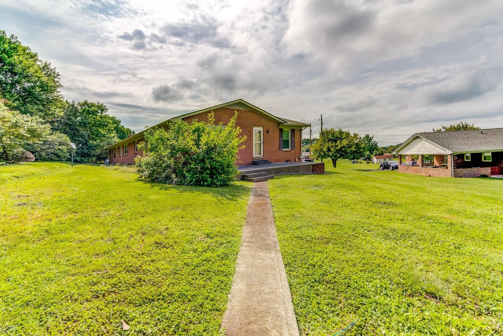 85 Meadowlark Road Rocky Mount, VA 24151 - Photo 29 of 32 031-322641-31-85 Meadowlark Rd Rocky Mou