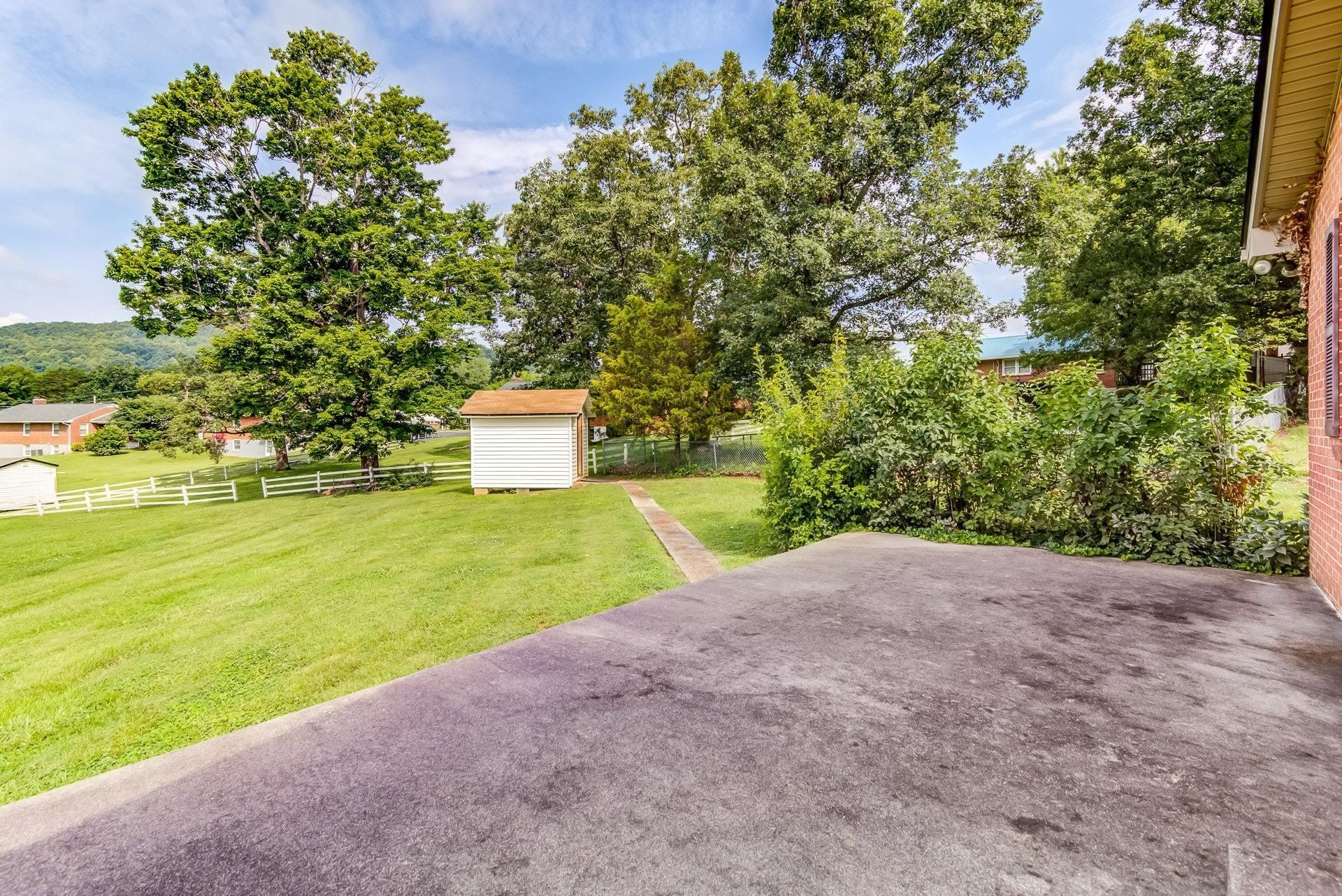 85 Meadowlark Road Rocky Mount, VA 24151 - Photo 30 of 32 032-322641-32-85 Meadowlark Rd Rocky Mou