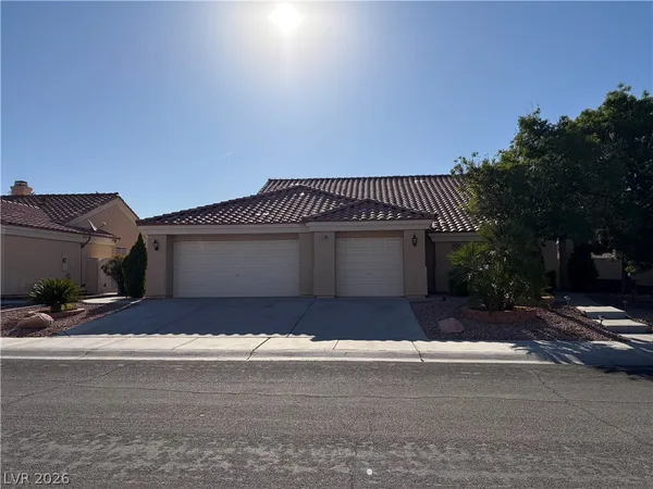 $2,225 | 5708 Owl Butte Court, Las Vegas, NV 89149