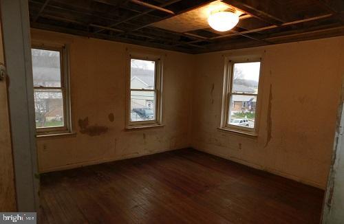 421 East Locust Street Fleetwood, PA 19522 - Photo 5 of 7 Gallery Image 5