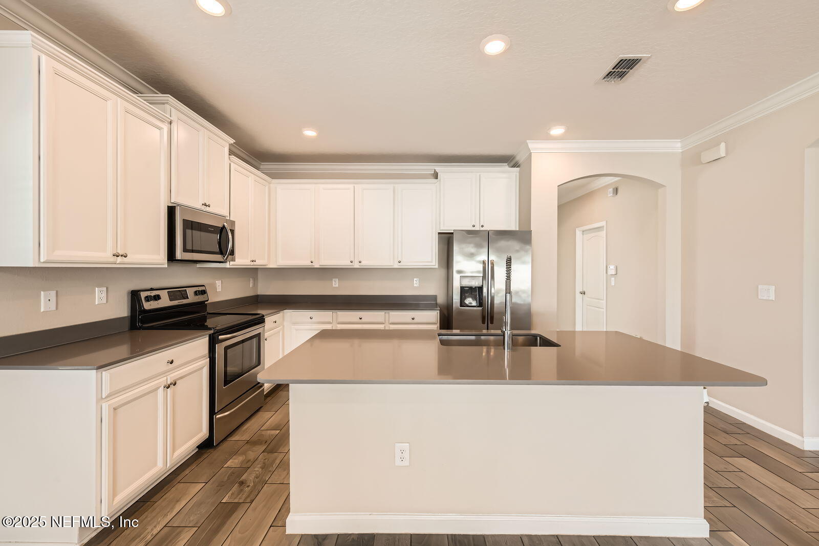 3902 Arbor Mill Circle Orange Park, FL 32065 - Photo 11 of 26 3902 Arbor Mill Cir - Web Quality - 011