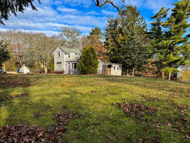 $675,000 | 30 Pond Street, Osterville, MA 02655