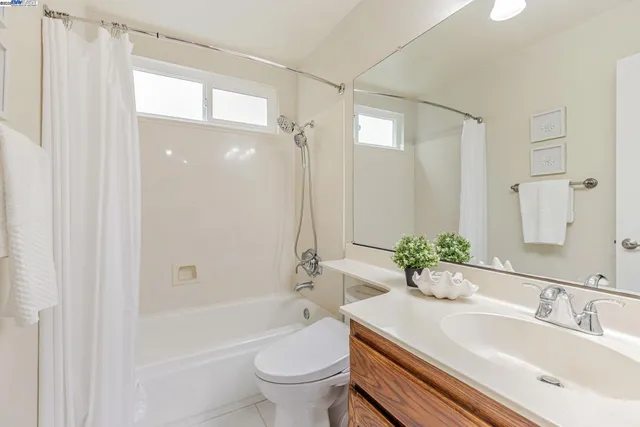 $1,975,000 | 3162 Paseo Robles, Pleasanton, CA 94566