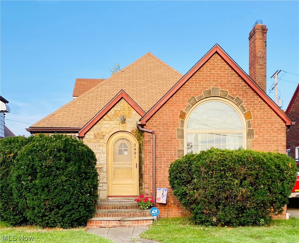 3491 Warren Road Cleveland, OH 44111 - Photo 1 of 19 Gallery Image 1