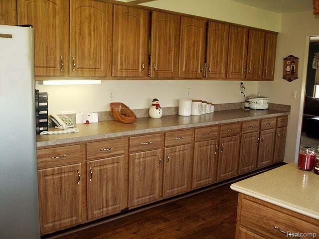 4750 North Rochester Road Rochester, MI 48306 - Photo 8 of 20 Kitchen view # 4