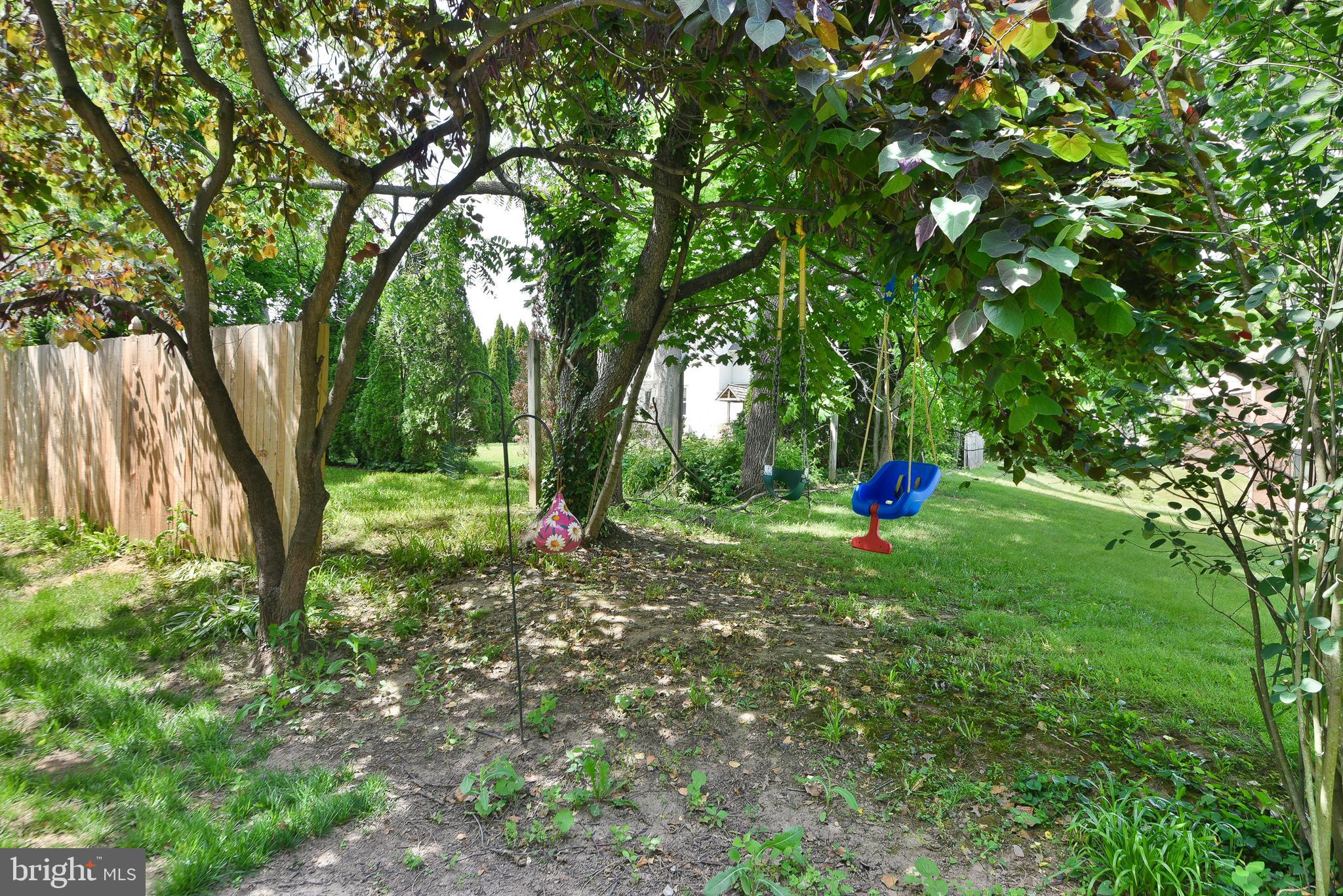 400 North York Road, Unit C Hatboro, PA 19040 - Photo 38 of 38 Rear Play Yard