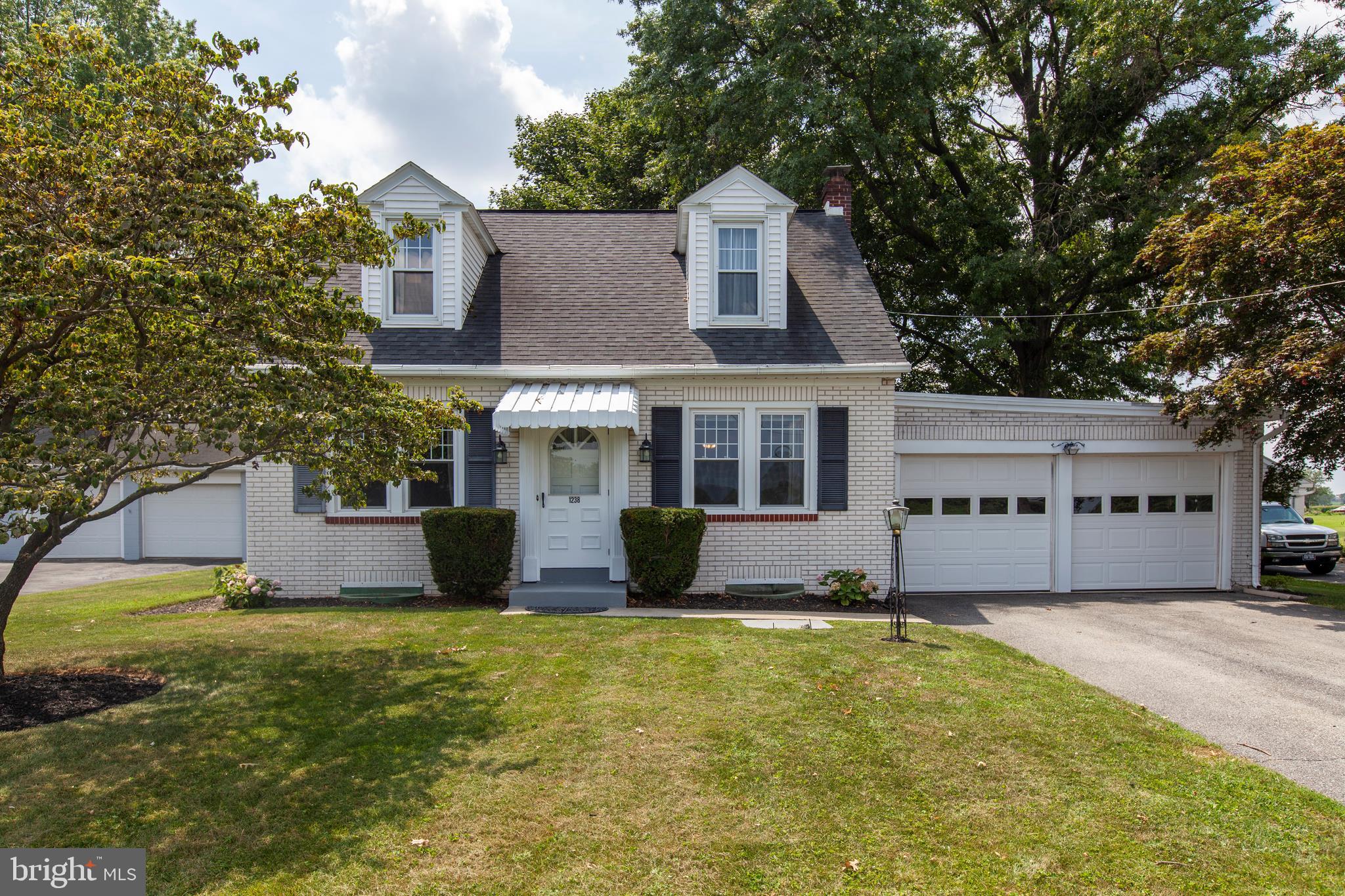 1238 Graystone Road Manheim, PA 17545 - Photo 2 of 41