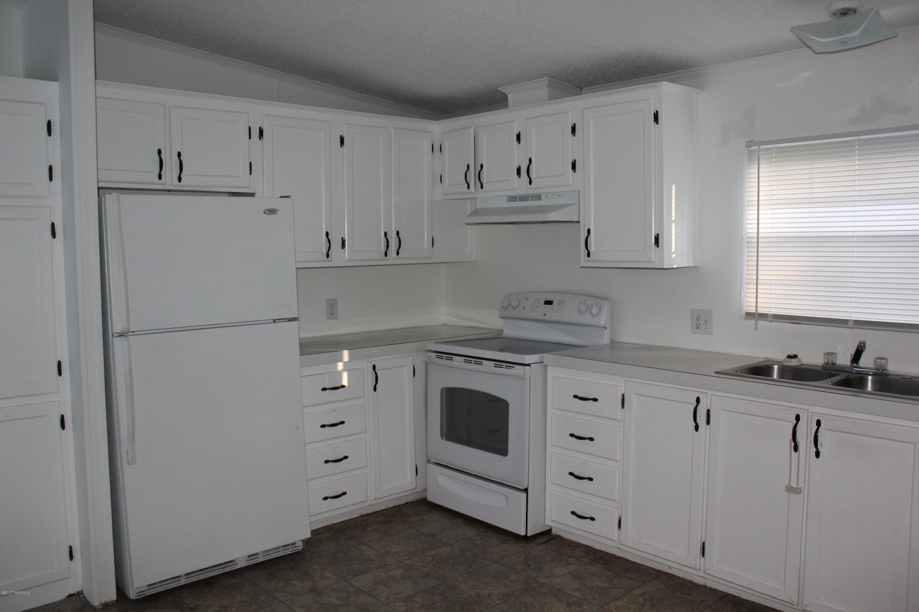 4004 Freedom Road Wilmington, NC 28409 - Photo 7 of 17 IMG_0953