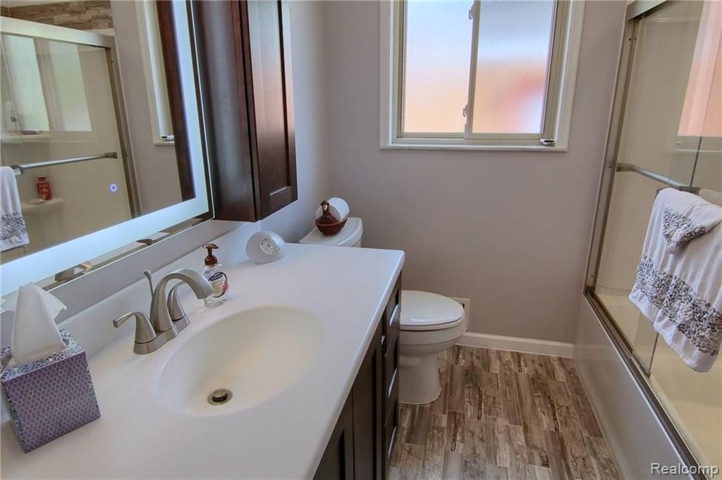27630 Jean Road Warren, MI 48093 - Photo 14 of 30