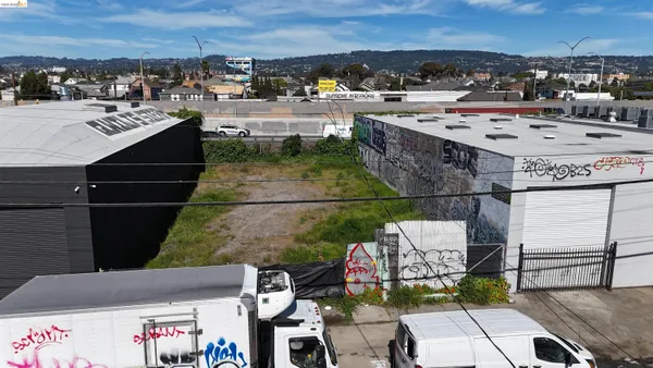 $528,000 | 2754 East 7th Street, Oakland, CA 94601