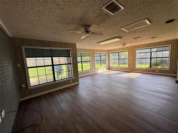 $1,650 | 1821 Mars Drive, Bossier City, LA 71112