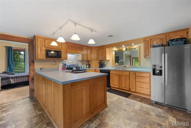 $349,900 | 19185 Highway East, Arcadia, MO 63621