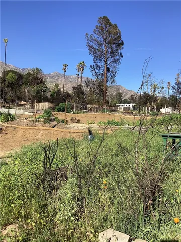 $675,000 | 305 West Las Flores Drive, Altadena, CA 91001