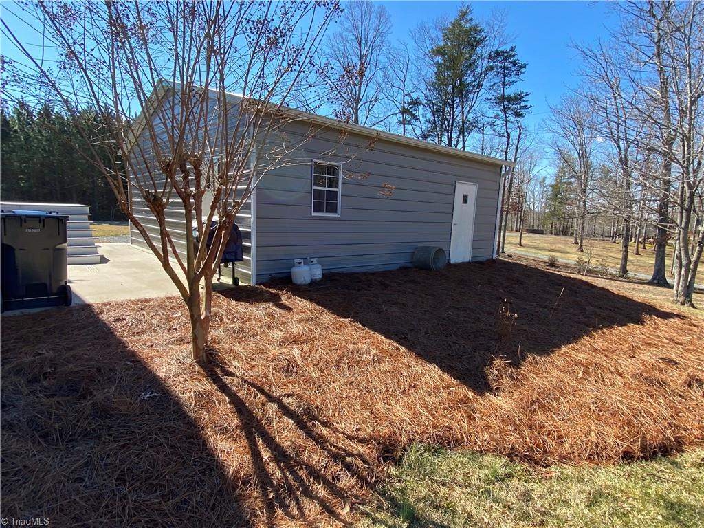 1130 Fred Merritt Road King, NC 27021 - Photo 8 of 50