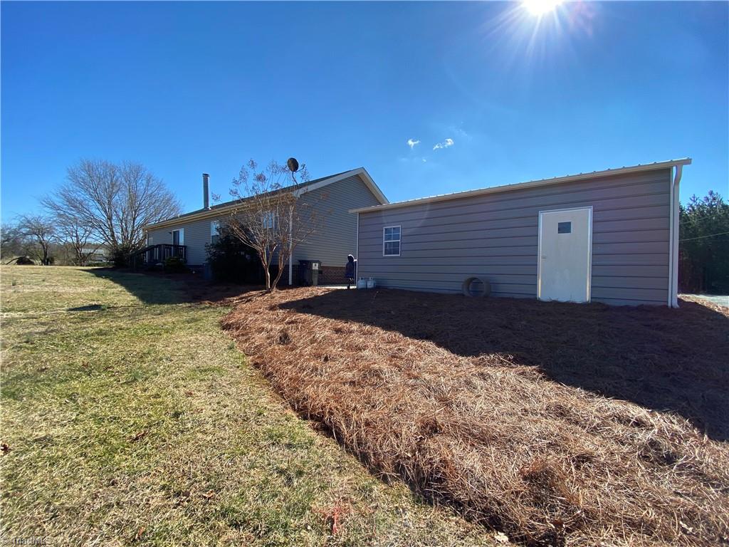 1130 Fred Merritt Road King, NC 27021 - Photo 10 of 50