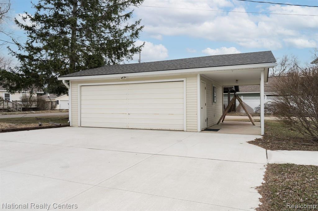 3506 Moberly Road Commerce Township, MI 48382 - Photo 4 of 37