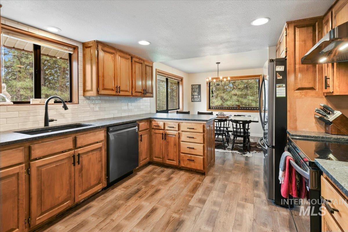 76 West Castle Creek Road Garden Valley, ID 83622 - Photo 5 of 46