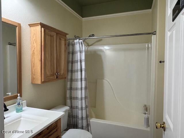 7605 Boekel Road Rathdrum, ID 83858 - Photo 25 of 27 Hall Bath