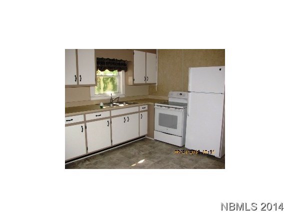 300 Half Moon Road New Bern, NC 28560 - Photo 2 of 7 Additional Photo