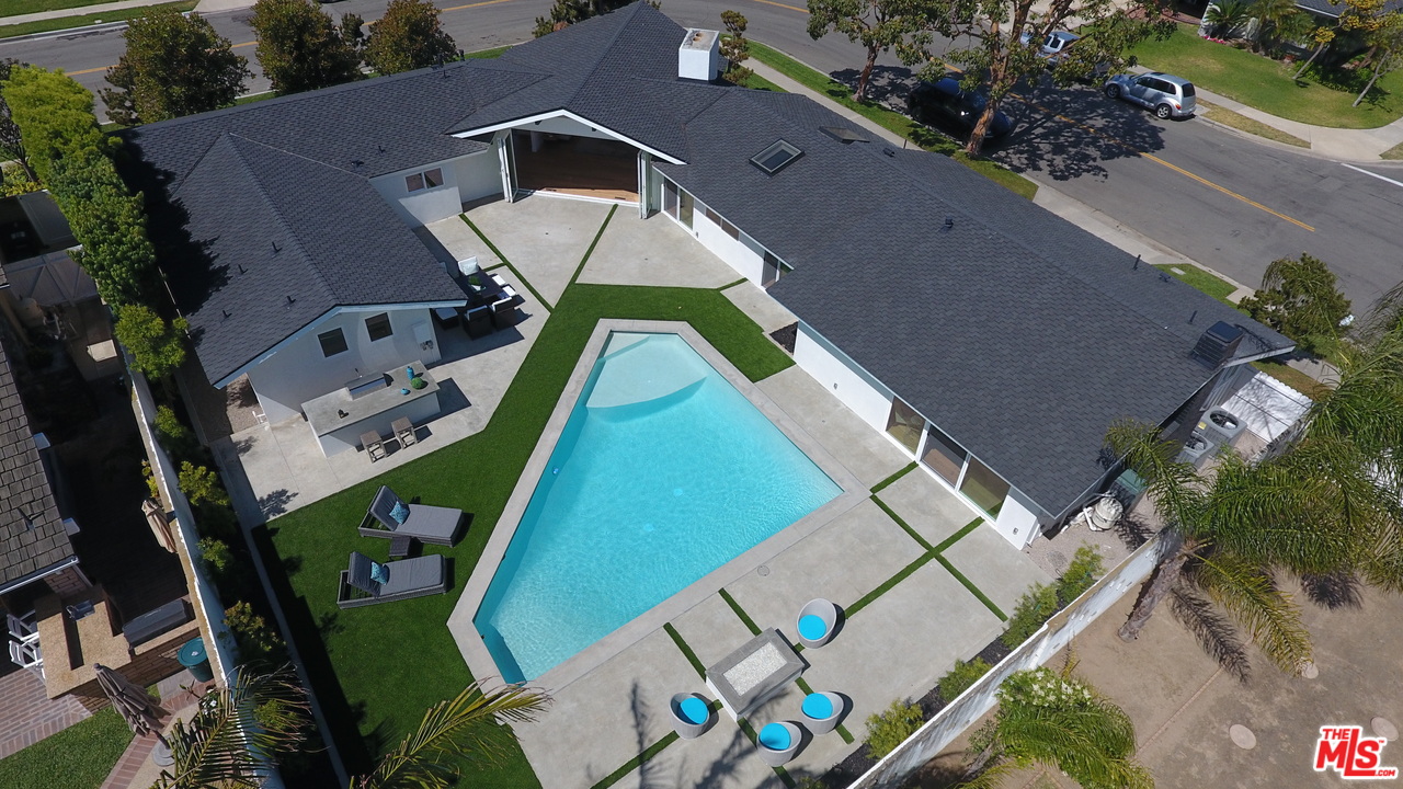 2048 Commodore Road Newport Beach, CA 92660 - Photo 28 of 39 an aerial view of a house