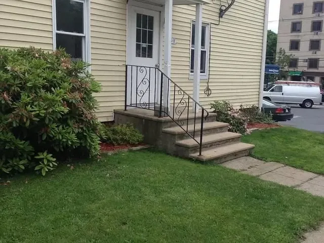 $1,700 | 107 Broad Street, Unit A, Marlborough, MA 01752