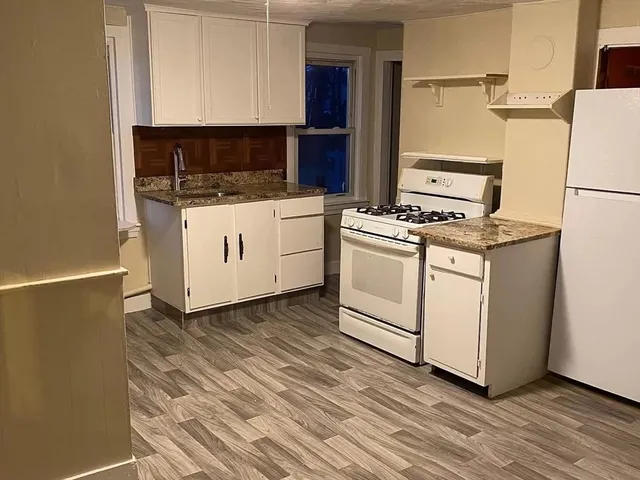 $1,700 | 107 Broad Street, Unit A, Marlborough, MA 01752