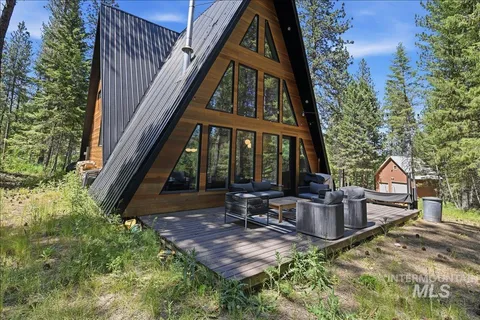 $679,900 | 64 Fairway Drive, Garden Valley, ID 83622
