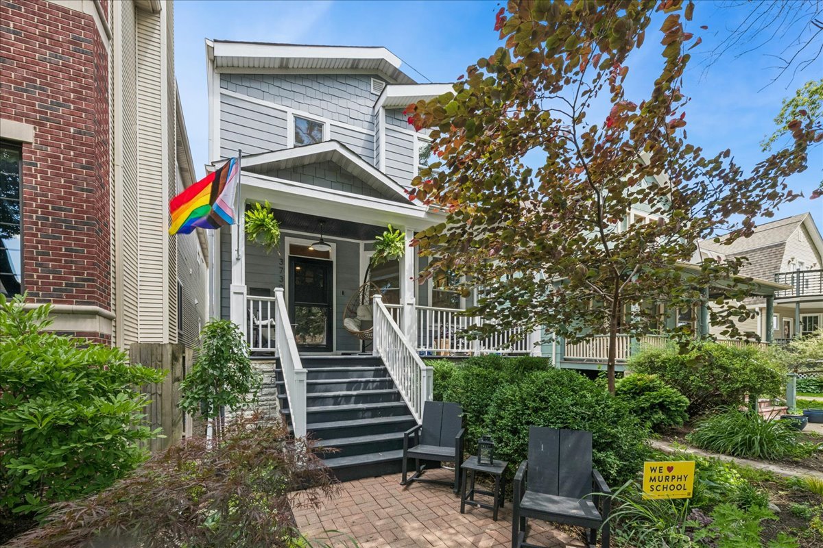 3739 North Ridgeway Avenue Chicago, IL 60618 - Photo 1 of 34
