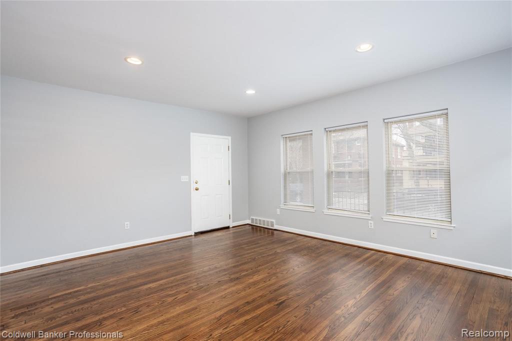 966 Nottingham Road, Unit 968 Grosse Pointe Park, MI 48230 - Photo 6 of 16