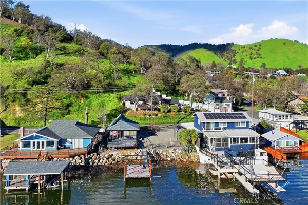$389,000 | 13379 Lakeshore Drive, Clearlake, CA 95422