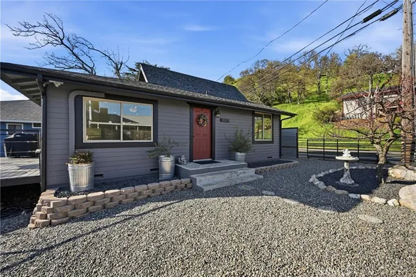 $389,000 | 13379 Lakeshore Drive, Clearlake, CA 95422