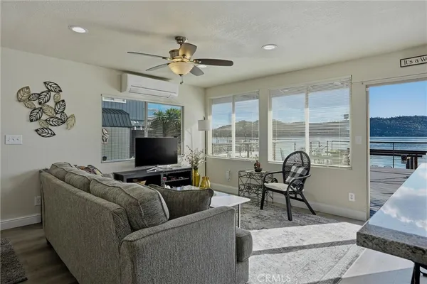 $389,000 | 13379 Lakeshore Drive, Clearlake, CA 95422