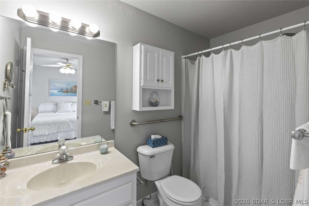 714 Malibu Road Osage Beach, MO 65065 - Photo 11 of 23
