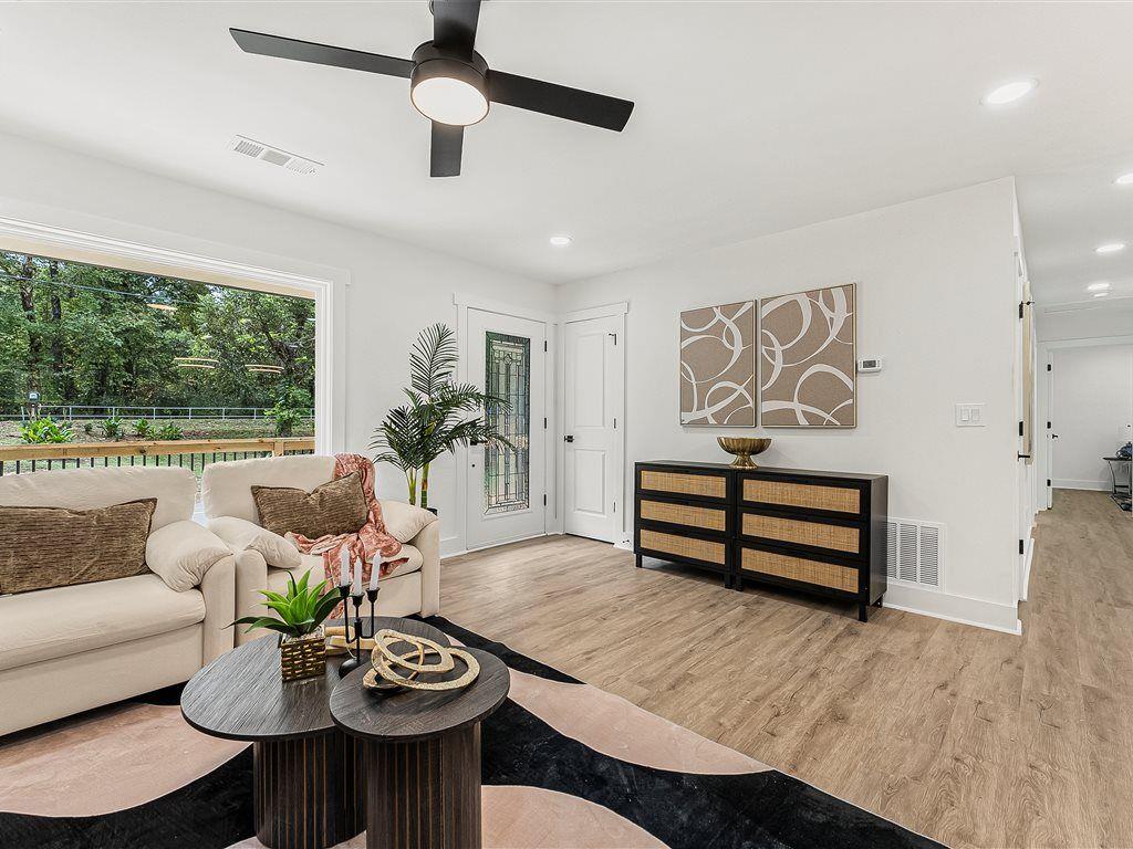 531 Carlton Road Palmetto, GA 30268 - Photo 8 of 38 a living room with furniture and wooden floor