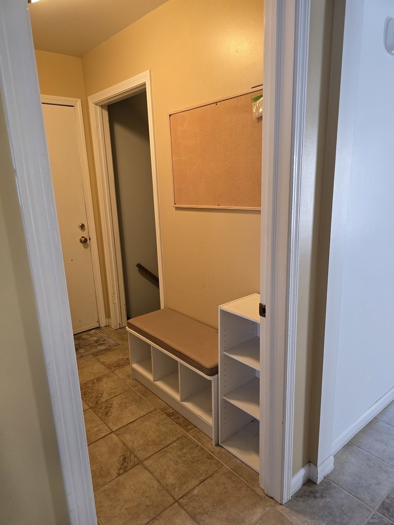827 South McKinley Avenue Kankakee, IL 60901 - Photo 20 of 30 a view of an empty walk in closet