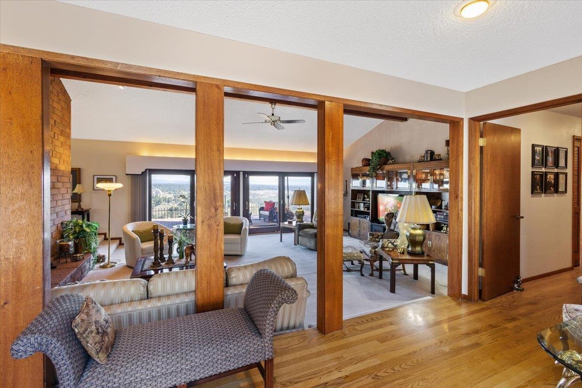 4404 North Indian Bluff Road Spokane, WA 99224 - Photo 8 of 50