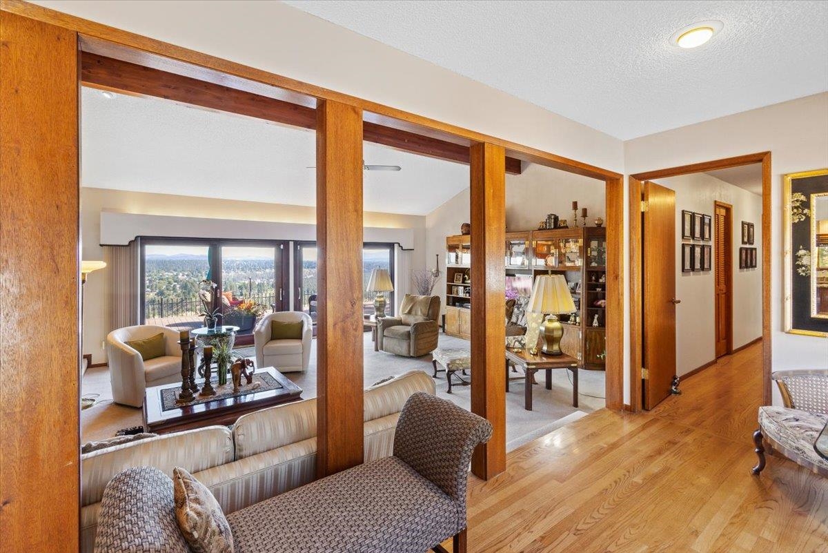 4404 North Indian Bluff Road Spokane, WA 99224 - Photo 9 of 50