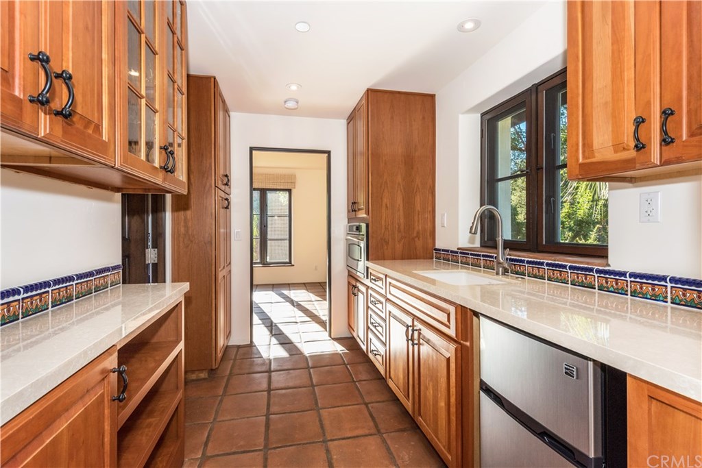 1333 School House Road Montecito, CA 93108 - Photo 17 of 21 Guest house kitchenette